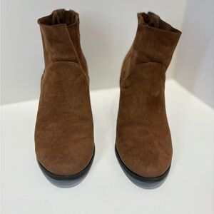 Women’s Brown Suede Ankle Boots – Block Heel – Size US 7
